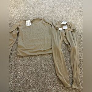 Military Issue Cold Weather Lightweight Undershirt & Drawers*Size SMALL